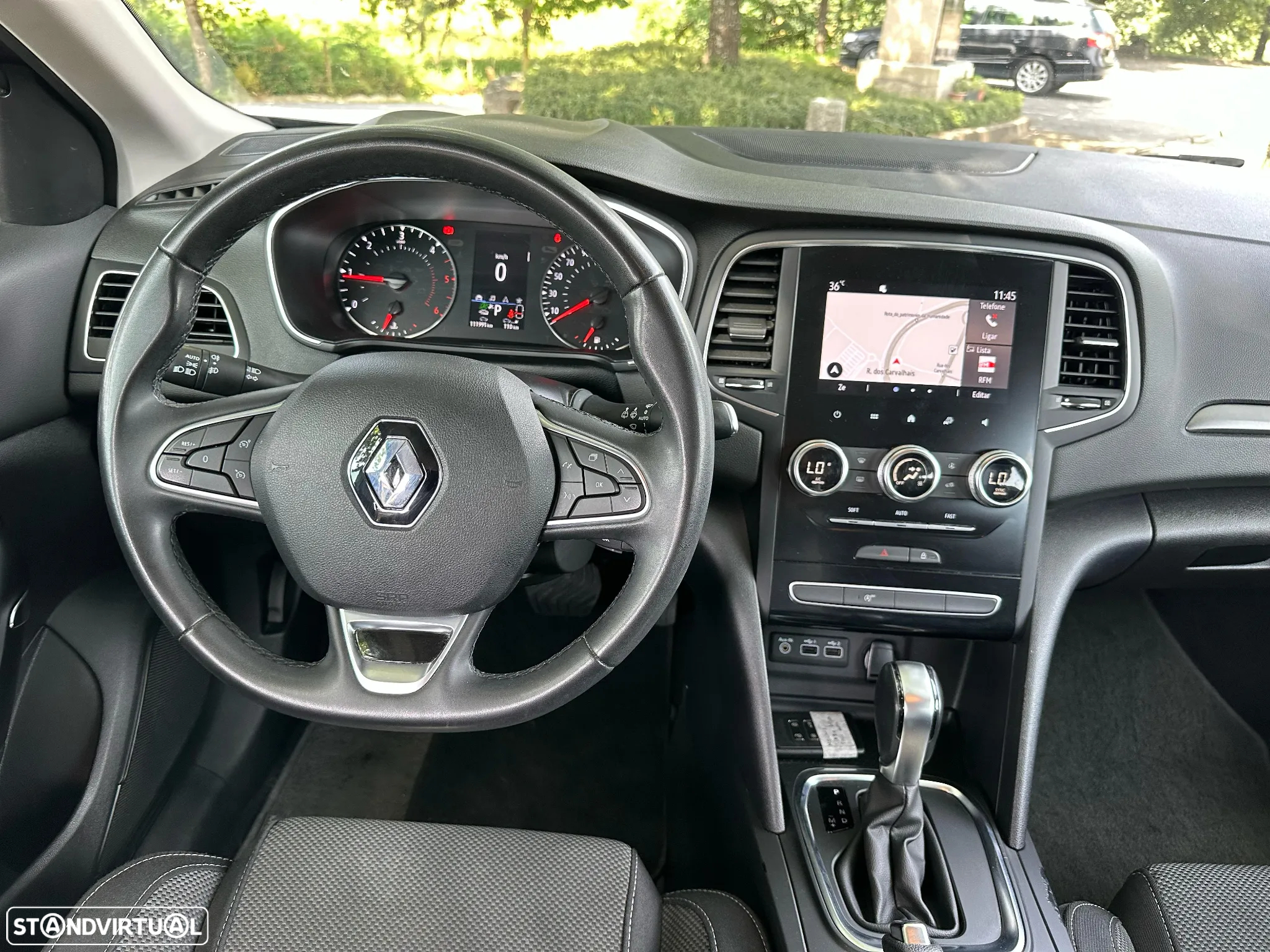 Renault Mégane BLUE dCi 115 EDC Deluxe-Pack LIMITED - 24