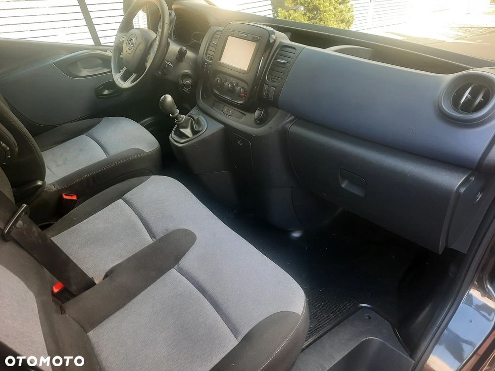 Opel Vivaro - 13