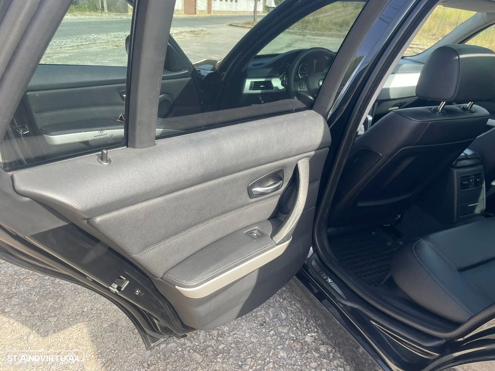 BMW 320 d DPF Aut. - 27