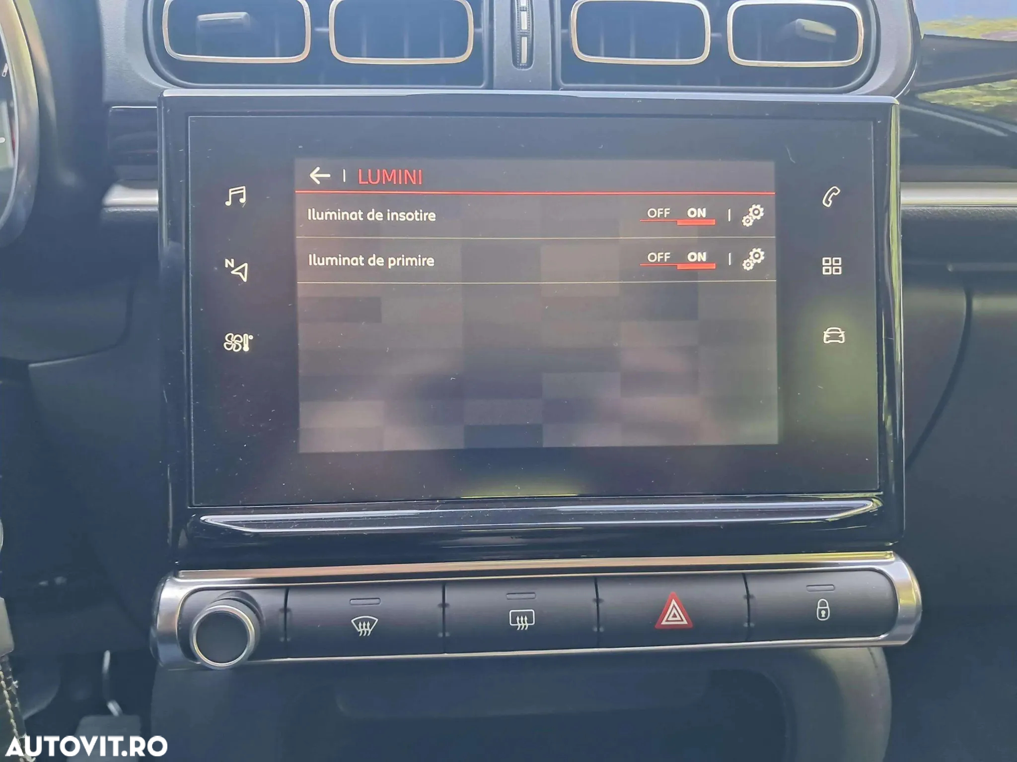 Citroën C3 1.2 PureTech S&S BVM Shine - 18