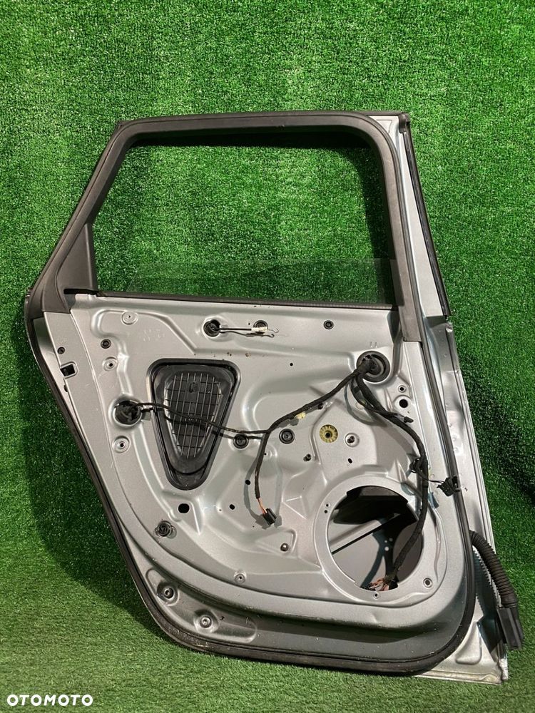 DRZWI TYLNE LEWE AUDI A4 B8 KOMBI - 4