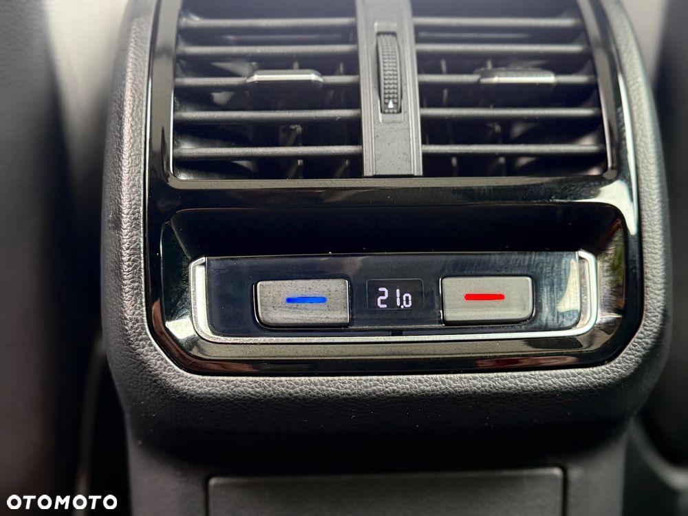 Volkswagen Passat 2.0 TDI BMT Highline DSG - 39