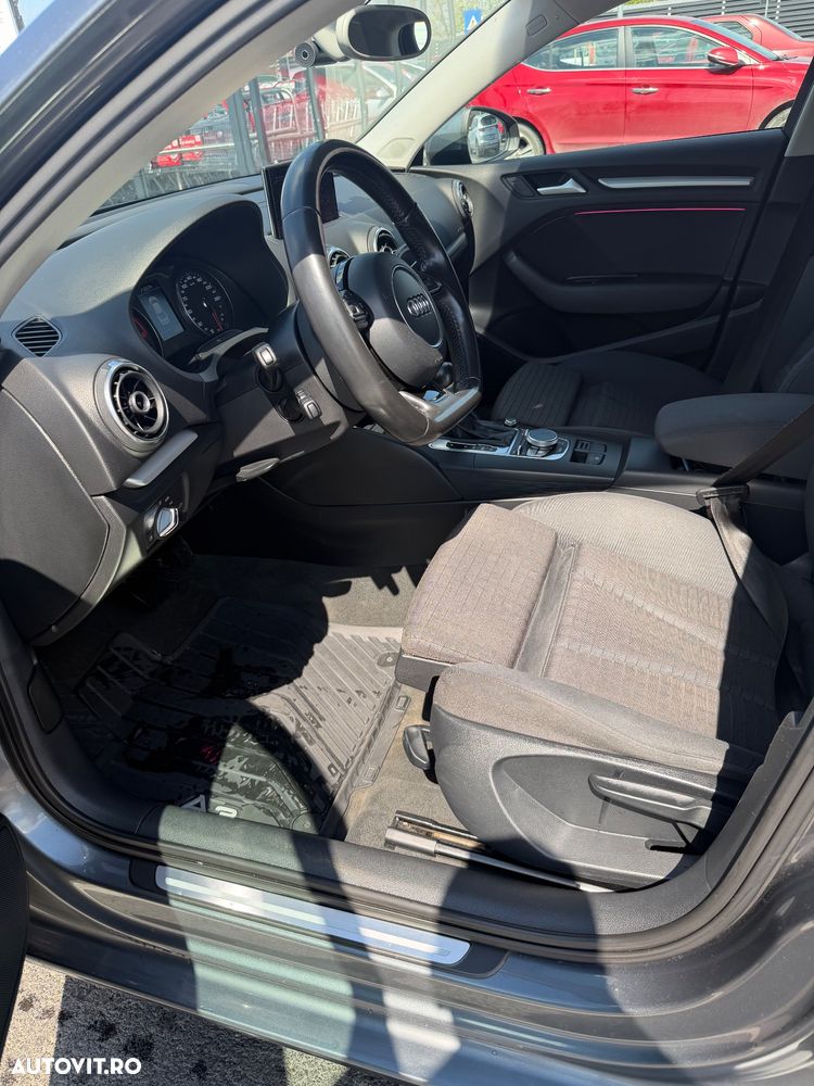 Audi A3 2.0 TDI clean Stronic Ambiente - 16