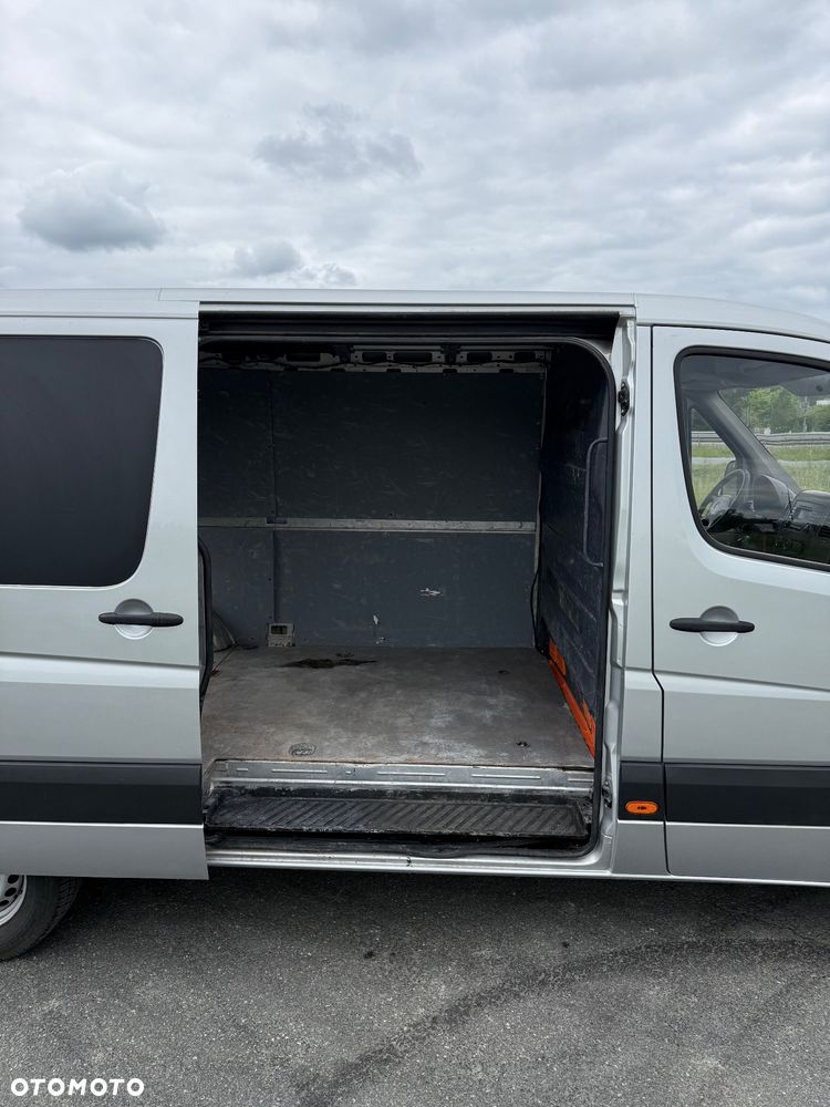 Mercedes-Benz Sprinter - 13