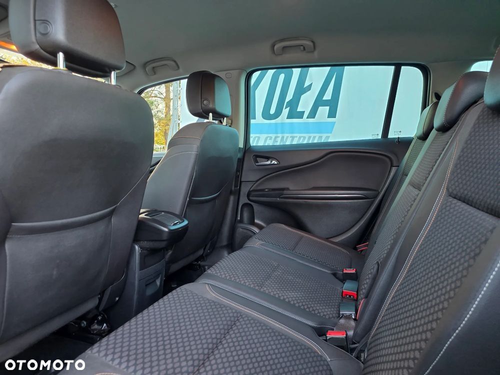 Opel Zafira - 17