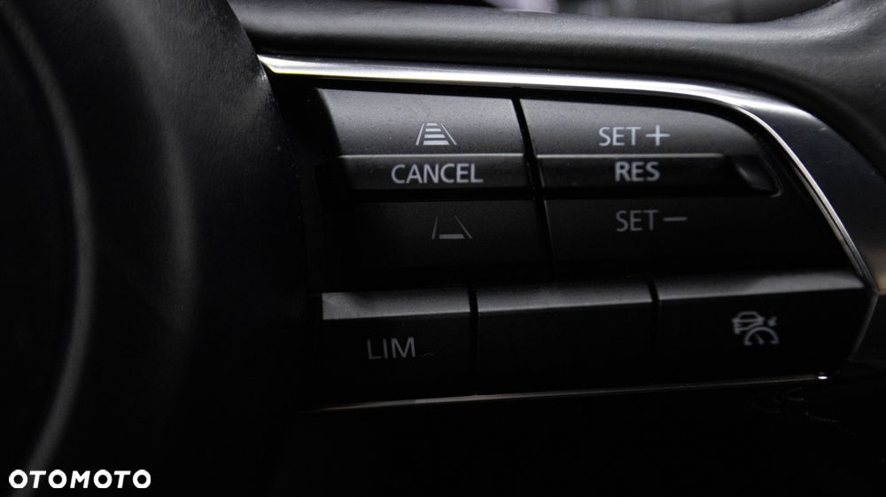 Mazda 3 2.0 mHEV Exclusive Line - 21