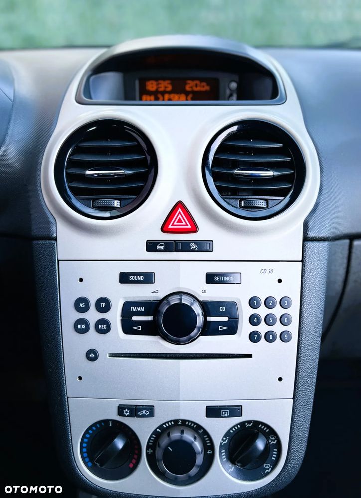 Opel Corsa - 17