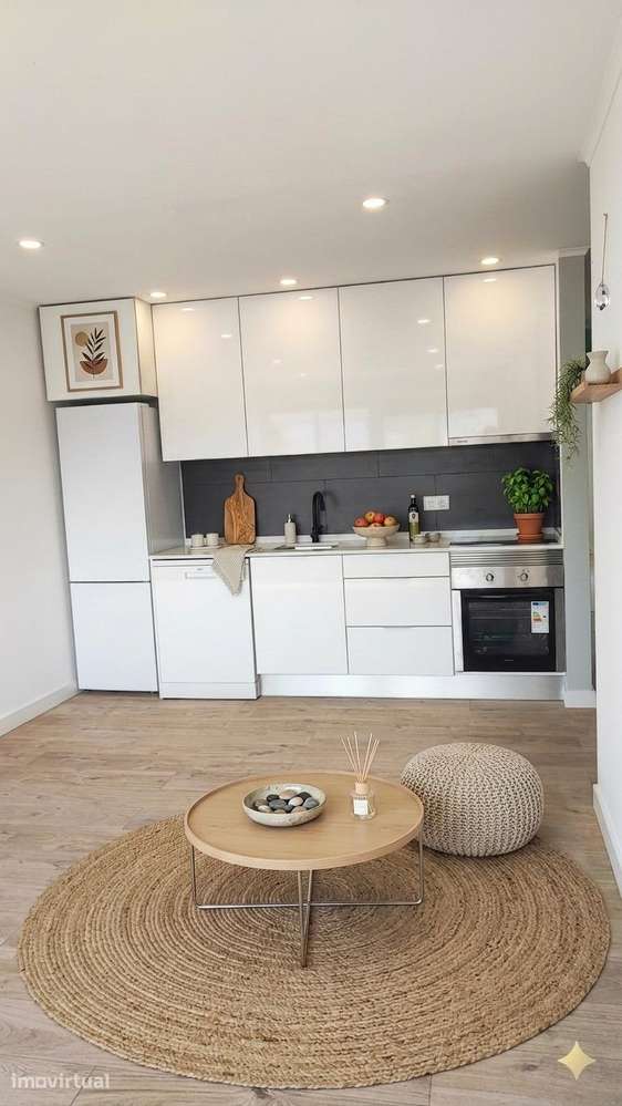 T2+1 Totalmente Remodelado em Odivelas — Entre e Viva! - Grande imagem: 3/16
