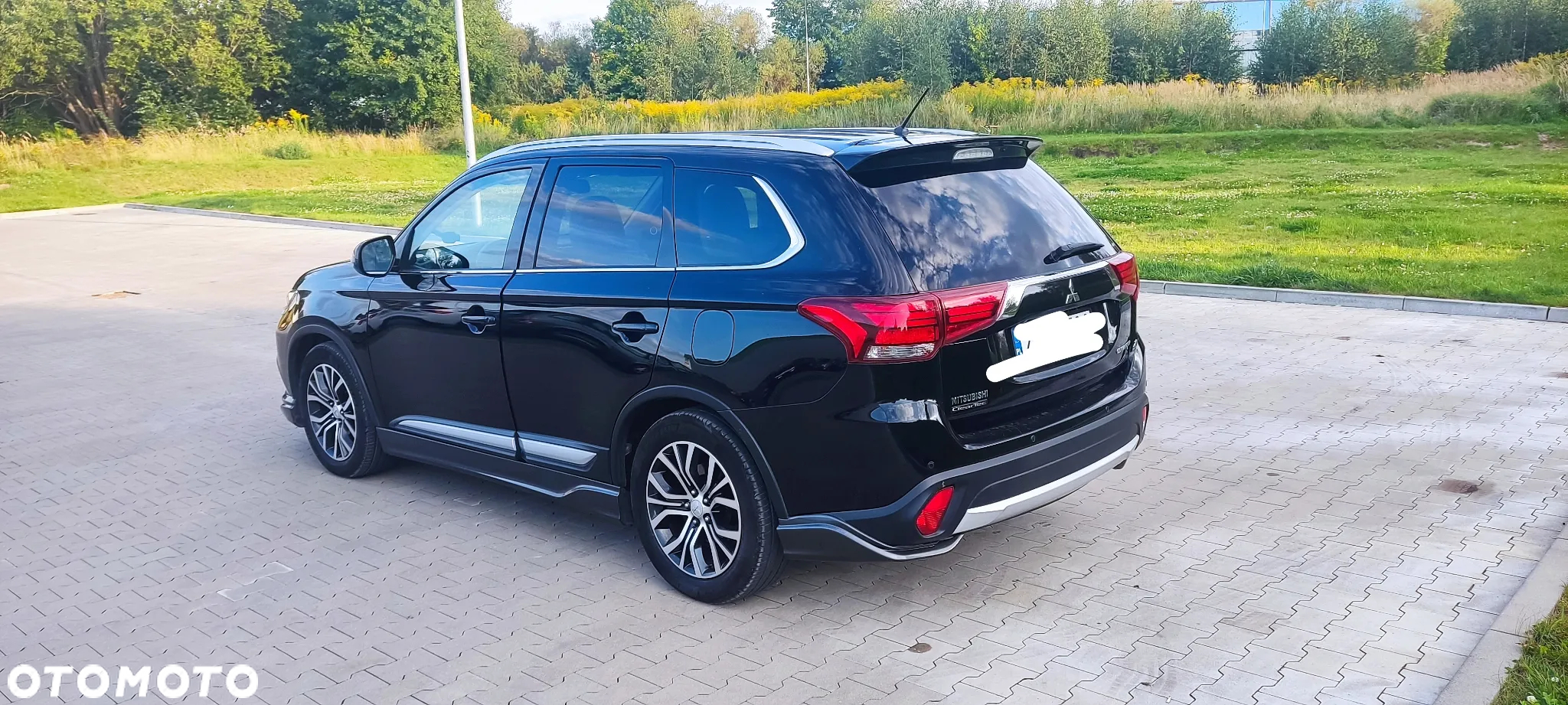 Mitsubishi Outlander 2.0 Intense Comfort 4WD CVT - 5