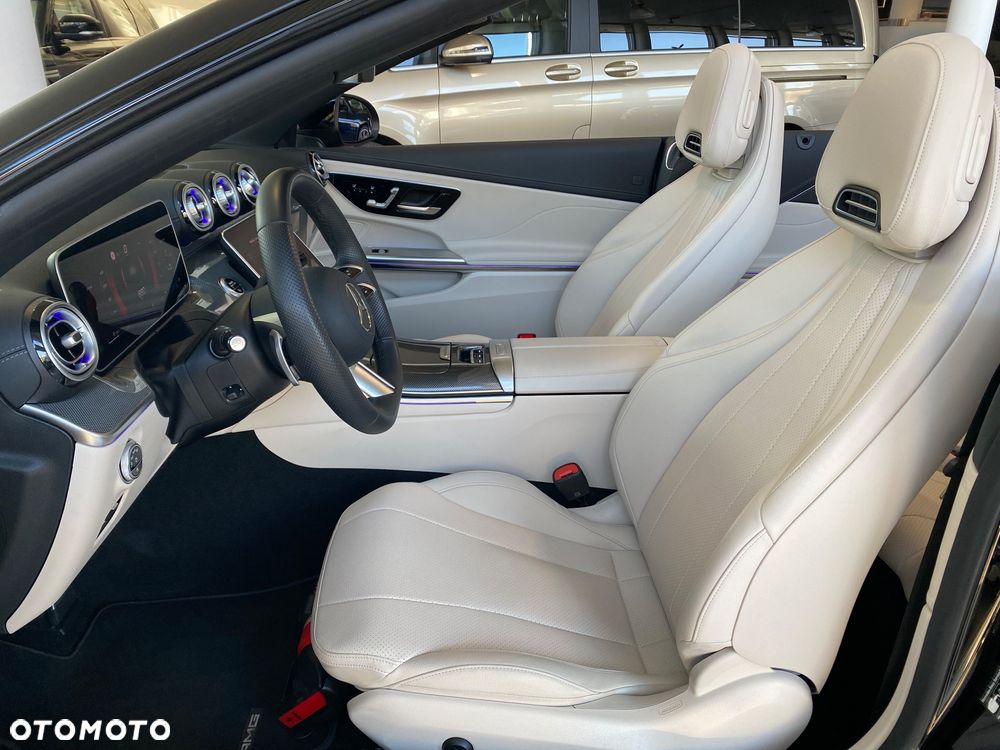 Mercedes-Benz CLE - 26