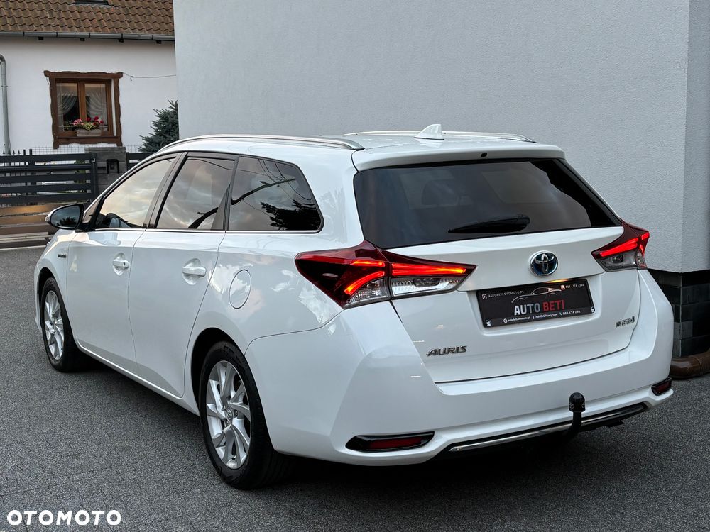 Toyota Auris 1.8 HSD Prestige NAVI - 20