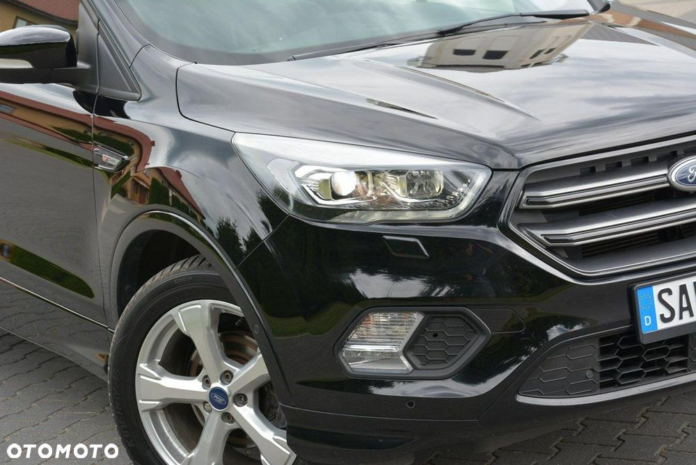 Ford Kuga 1.5 EcoBoost 2x4 ST-Line - 9