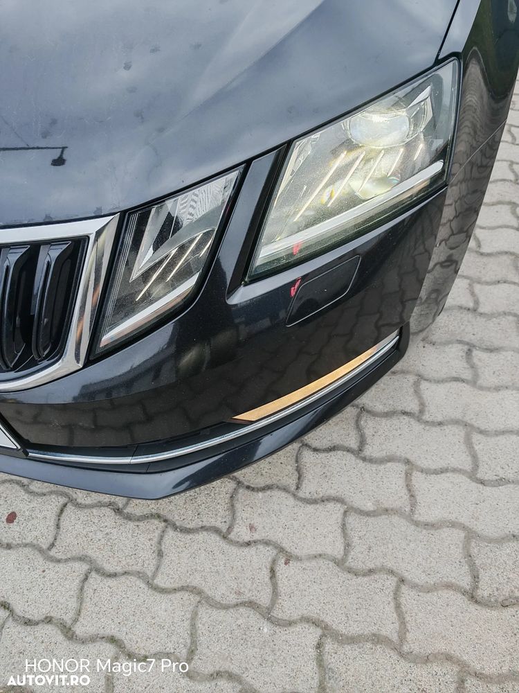 Skoda Octavia 1.6 TDI DSG Ambition - 9