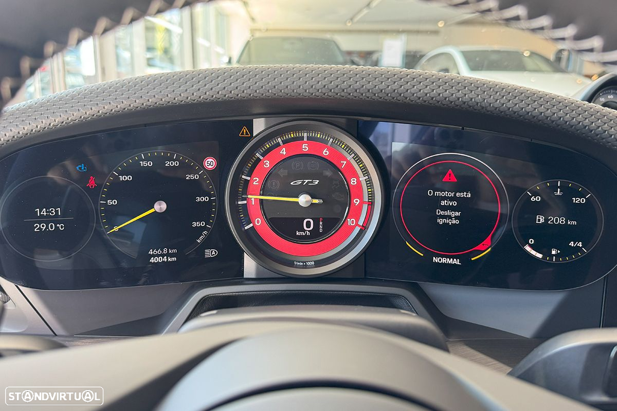 Porsche 911 (992) GT3 Touring Package PDK - 15