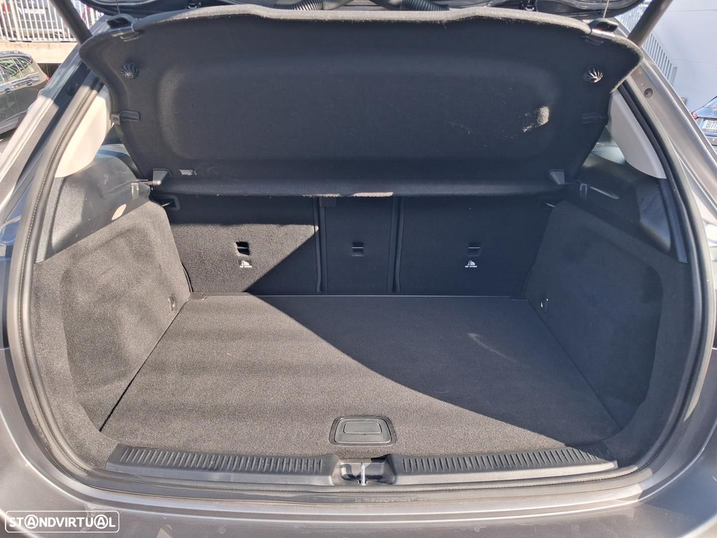 Mercedes-Benz B 180 d - 11