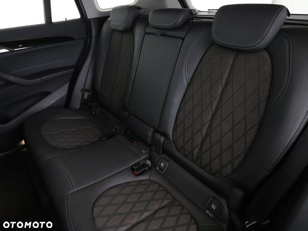 BMW X1 xDrive20d xLine - 18