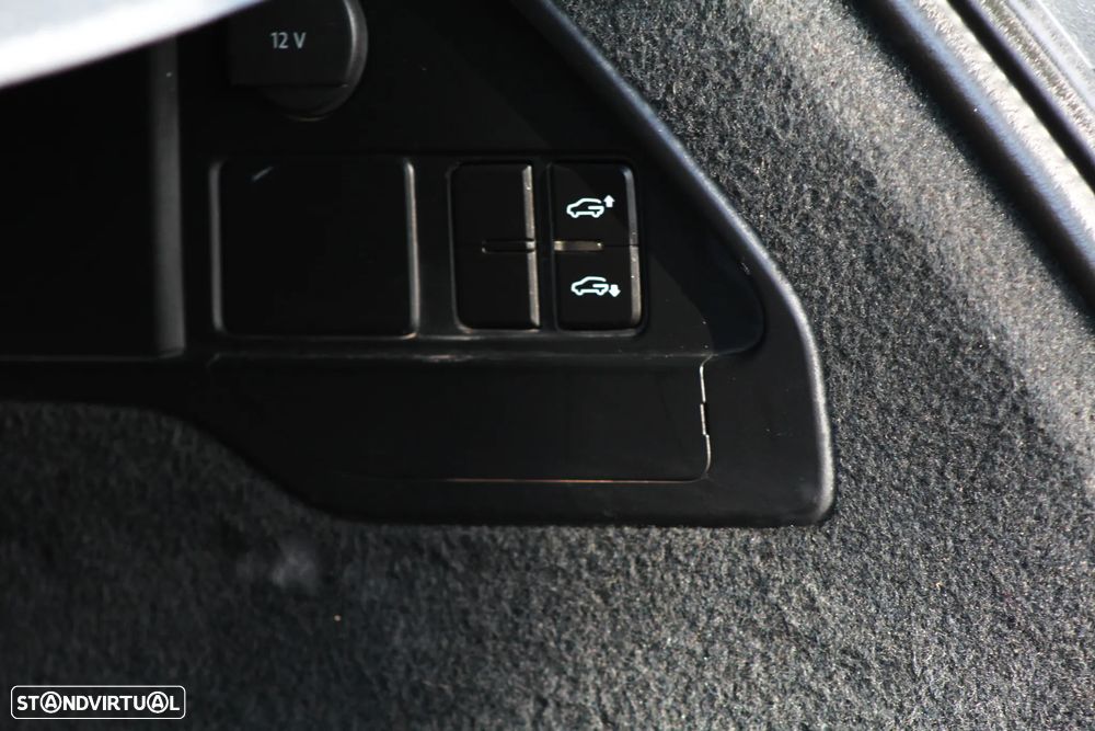 VW Touareg 3.0 TDI V6 - 32