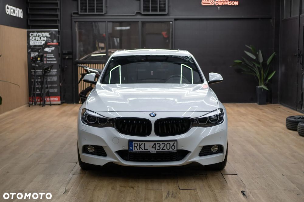 BMW Seria 3 320i GPF xDrive M Sport Shadow sport - 2