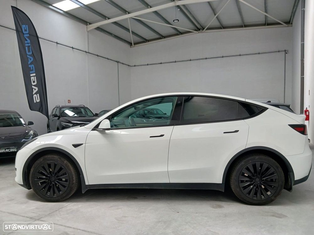 Tesla Model Y Standard - 11