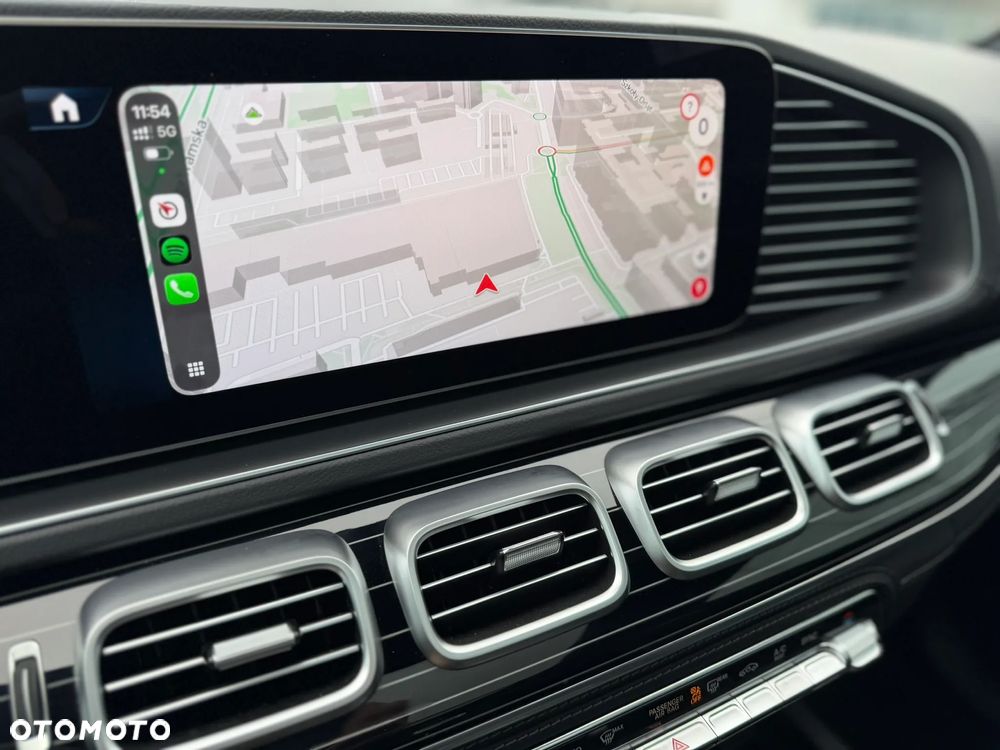 Mercedes-Benz GLS - 39