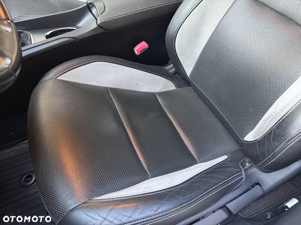 Toyota Avensis 2.0 D-4D Prestige - 15