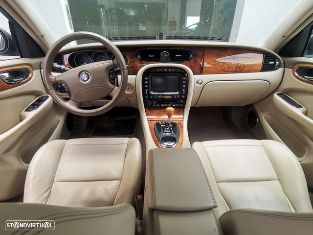 Jaguar XJ XJ6 3.0 - 9