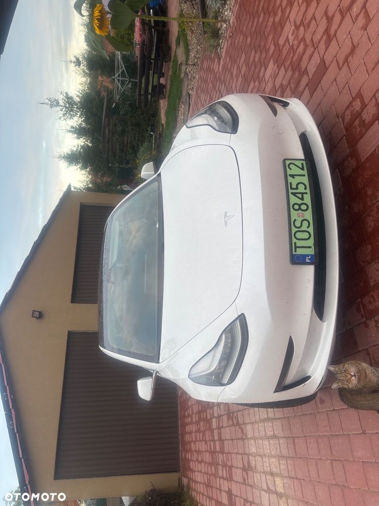 Tesla Model 3 - 18