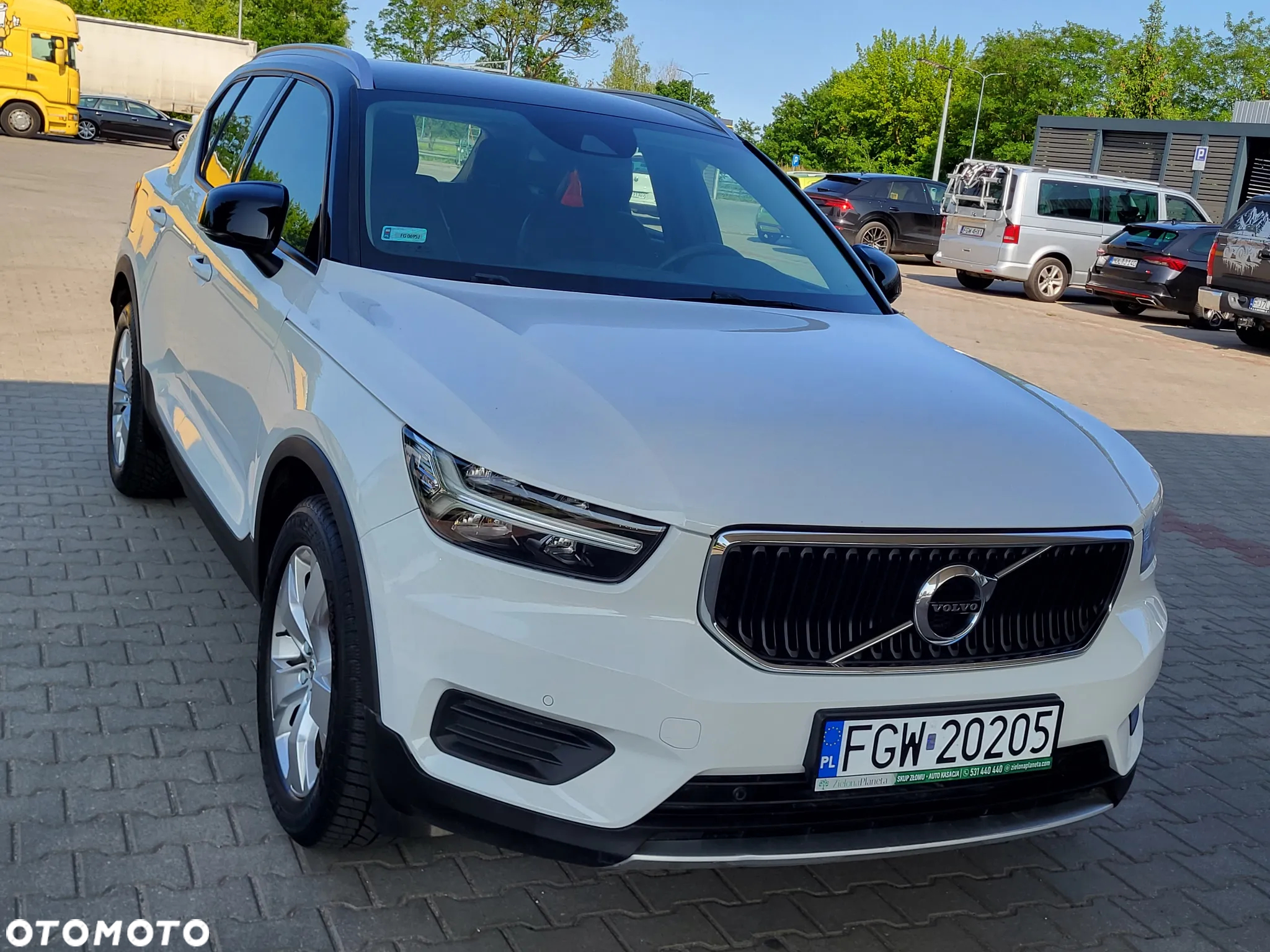 Volvo XC 40 T3 Momentum - 4