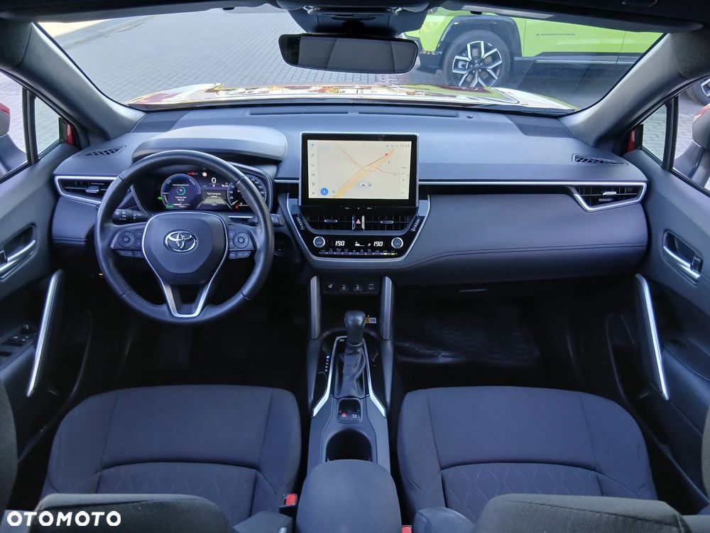 Toyota Corolla Cross - 24