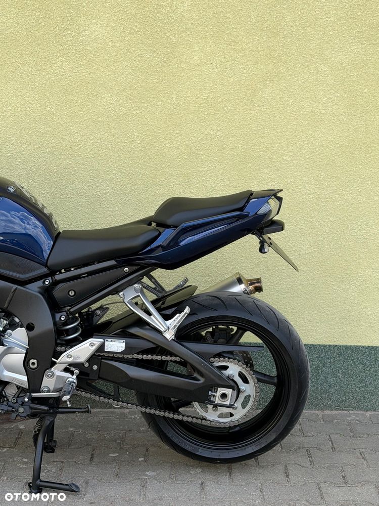 Yamaha FZ - 22