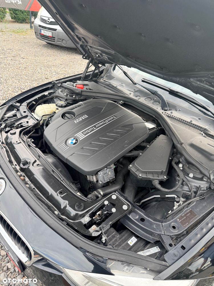 BMW Seria 3 330d xDrive Sport-Aut - 22