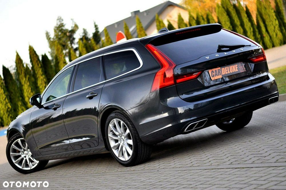 Volvo V90 D3 Momentum Pro - 4