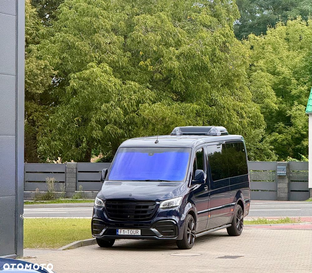 Mercedes-Benz Sprinter - 2