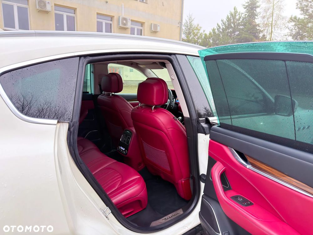 Maserati Levante S Q4 - 19