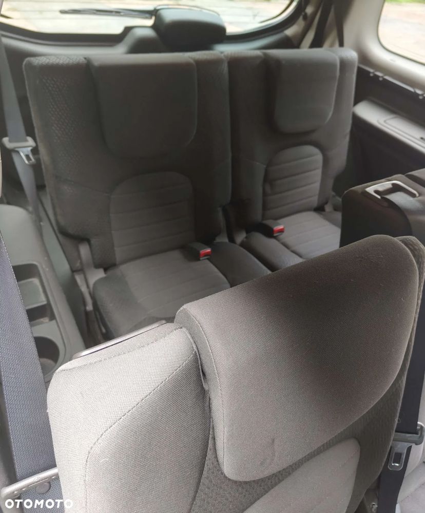 Nissan Pathfinder 2.5 D SE EU5 - 22