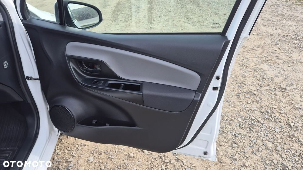 Toyota Yaris 1.5 Active - 14