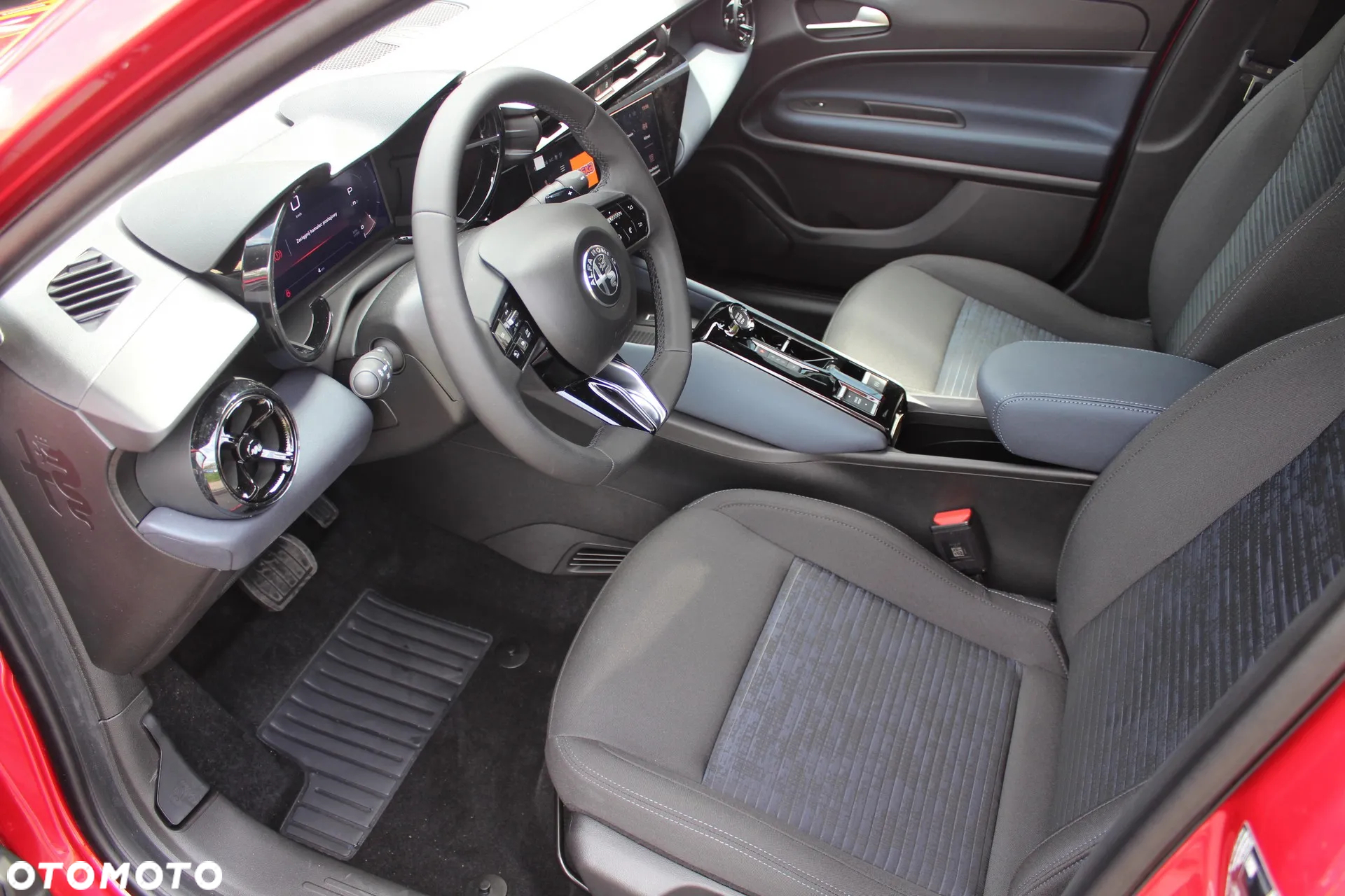 Alfa Romeo Junior 1.2 mHEV Ibrida eDCT - 6