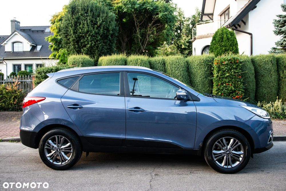 Hyundai ix35 blue 1.6 2WD Finale Gold - 4