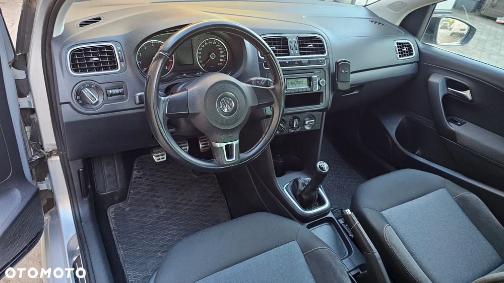 Volkswagen Polo - 16