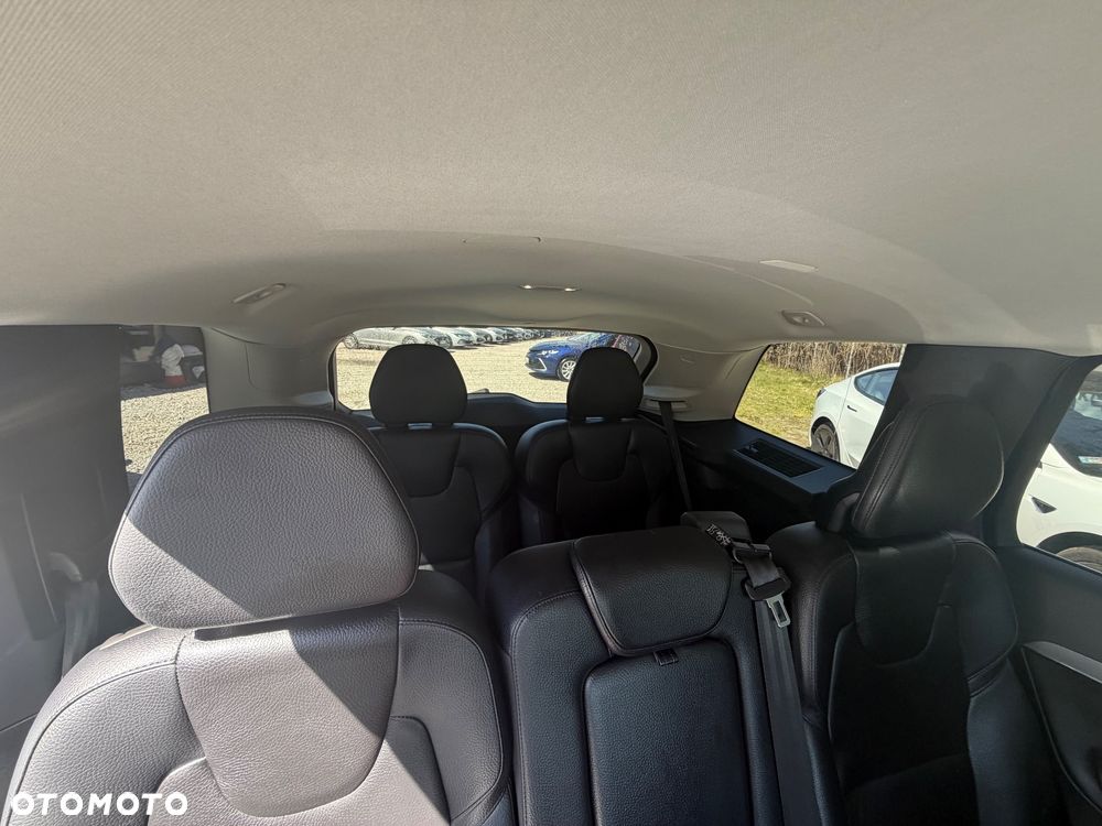 Volvo XC 90 B5 D AWD Momentum Pro 7os - 34