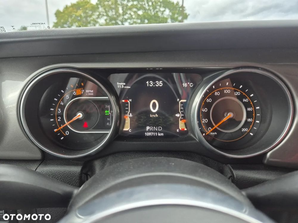 Jeep Wrangler Unlimited GME 2.0 Turbo Sahara - 34