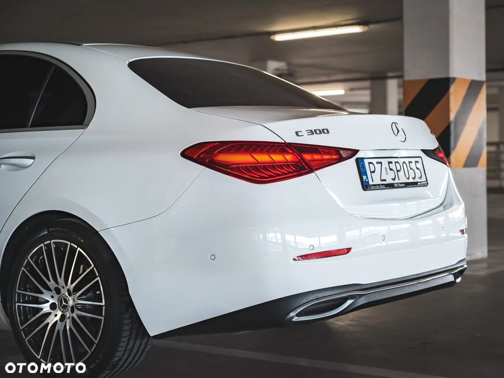 Mercedes-Benz Klasa C 300 4Matic 9G-TRONIC Avantgarde - 7