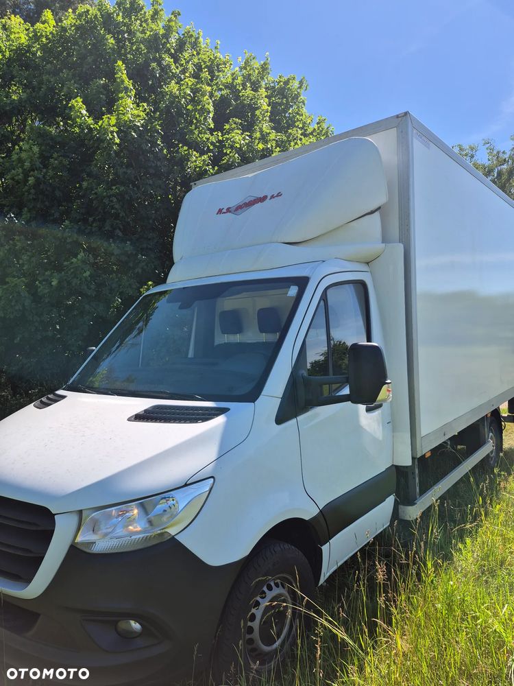 Mercedes-Benz Sprinter - 2