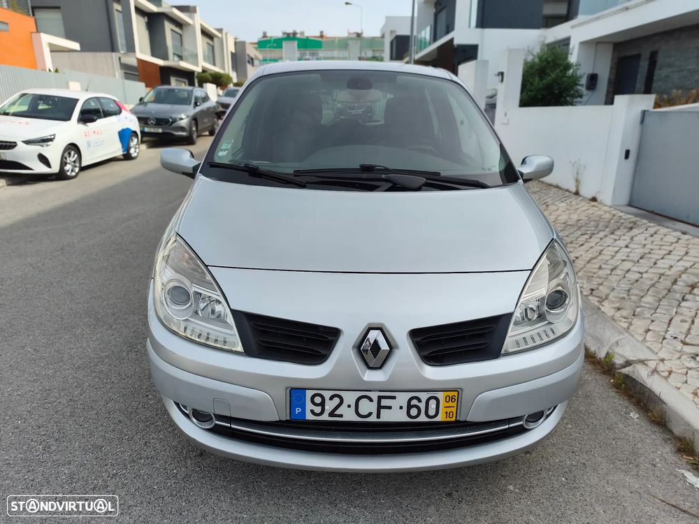 Renault Scénic 1.5 dCi Dynamique S - 2