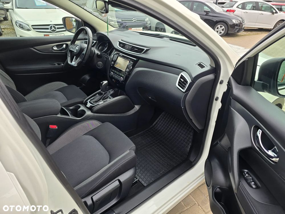 Nissan Qashqai - 11