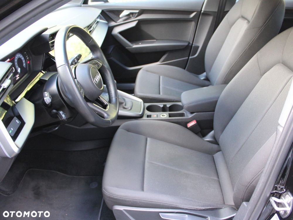 Audi A3 Sportback - 11