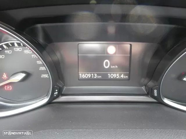 Peugeot 308 1.5 BlueHDi Allure Pack - 26