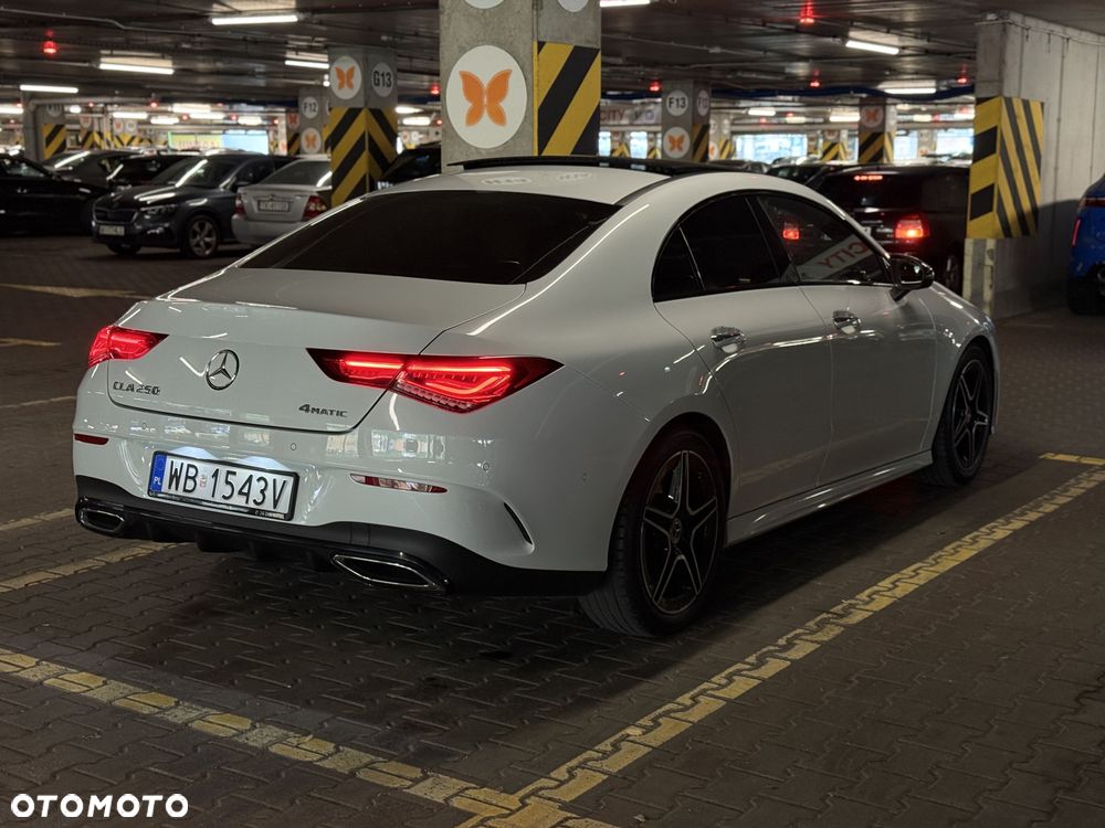 Mercedes-Benz CLA 250 4-Matic AMG Line 7G-DCT - 3