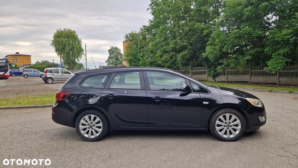 Opel Astra 1.7 CDTI DPF Cosmo - 3