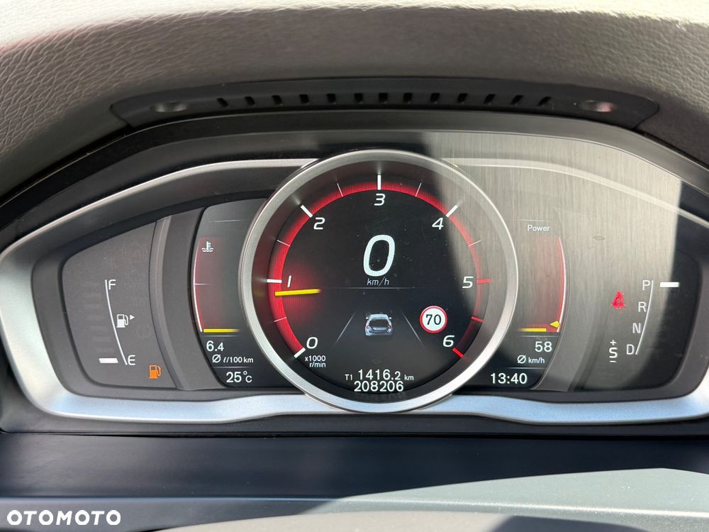 Volvo V60 D4 Drive-E Momentum - 15